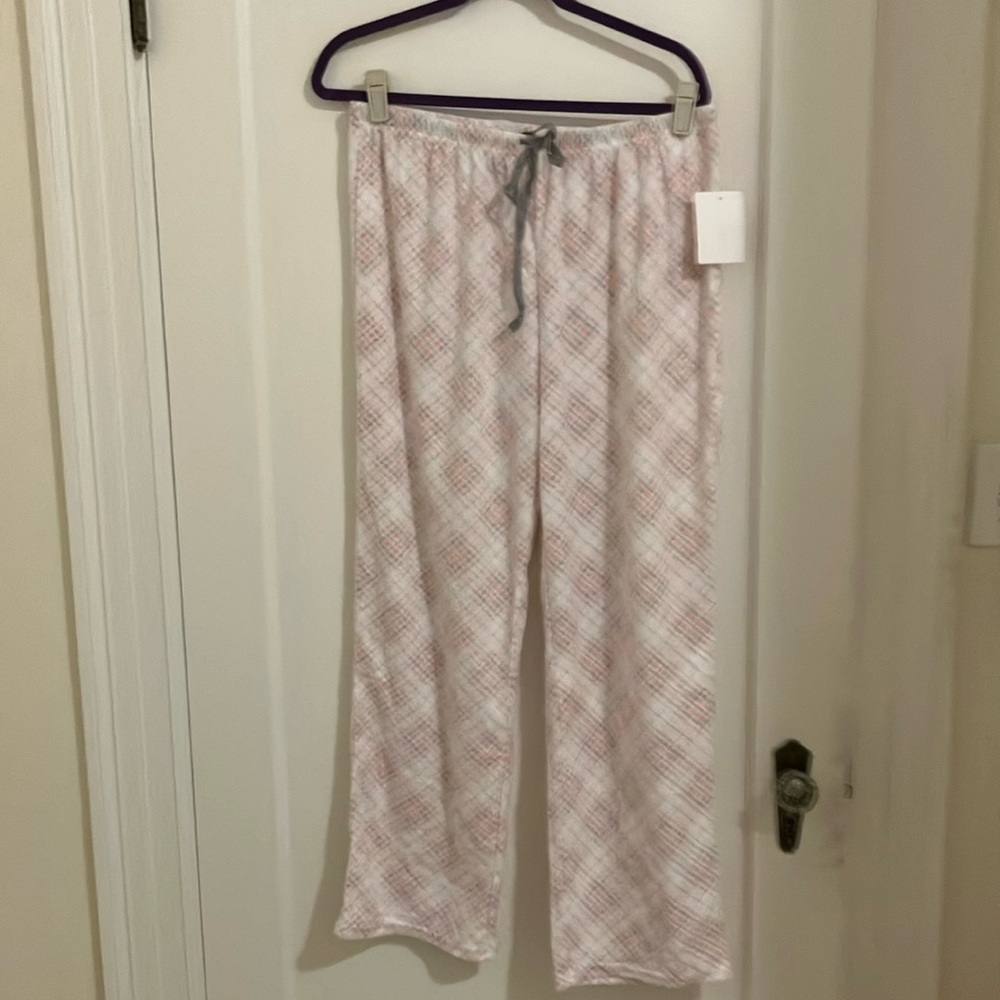 Hanes sleepwear